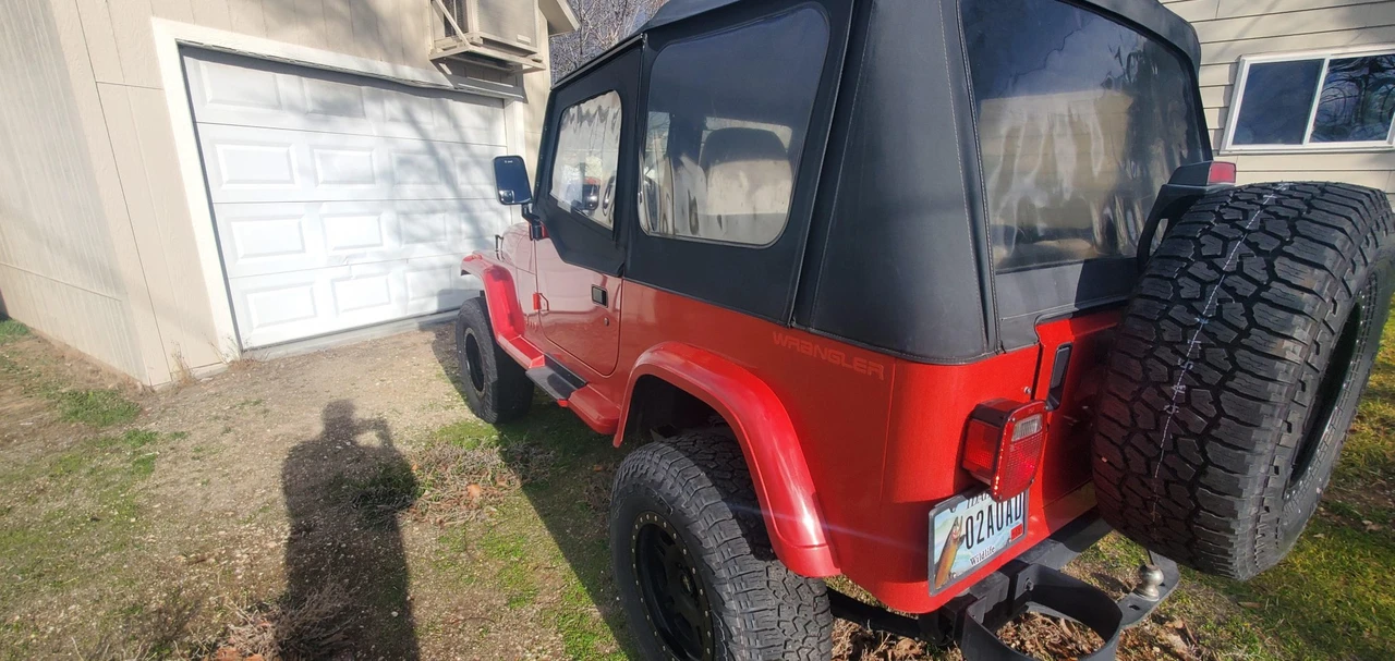 1994 Jeep YJ Wrangler - Image 24 of 31