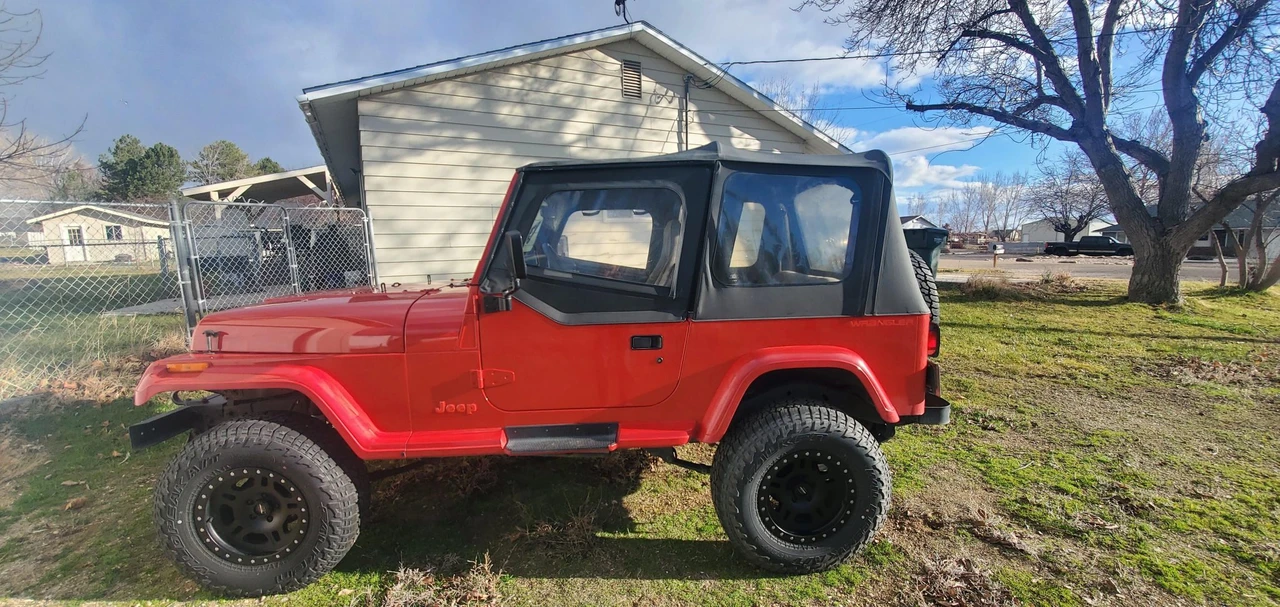 1994 Jeep YJ Wrangler - Image 15 of 31