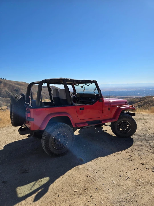 1994 Jeep YJ Wrangler - Image 6 of 31