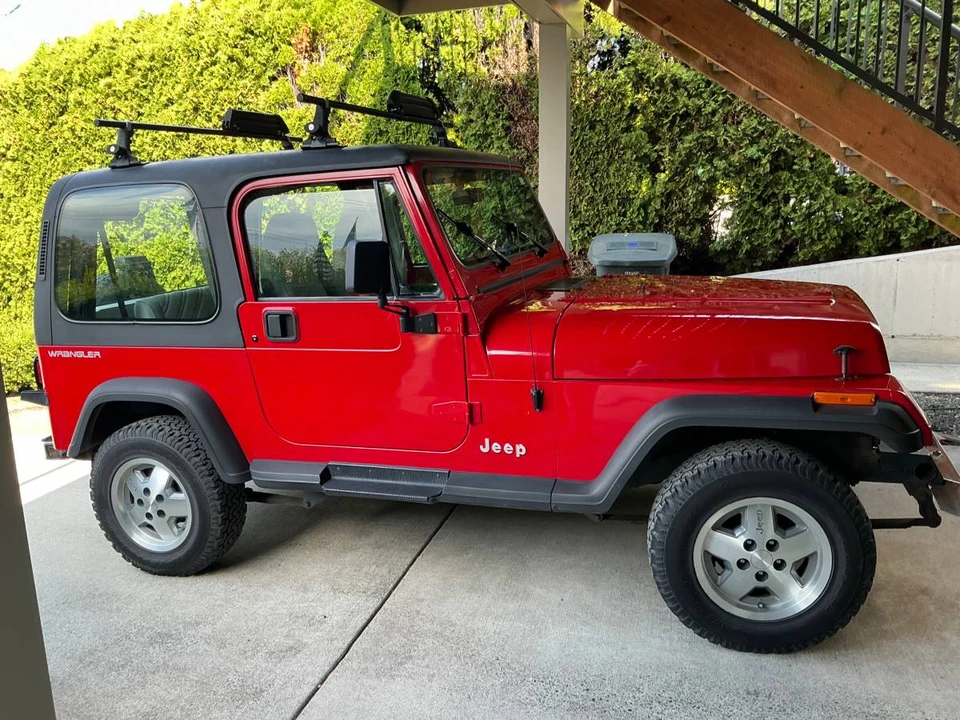1994 Jeep YJ Wrangler - Image 2 of 3