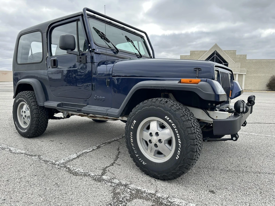 1994 Jeep YJ Wrangler - Image 22 of 31