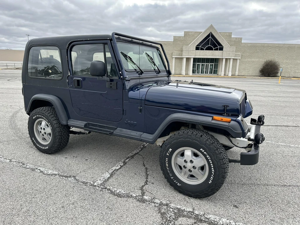 1994 Jeep YJ Wrangler - Image 20 of 31
