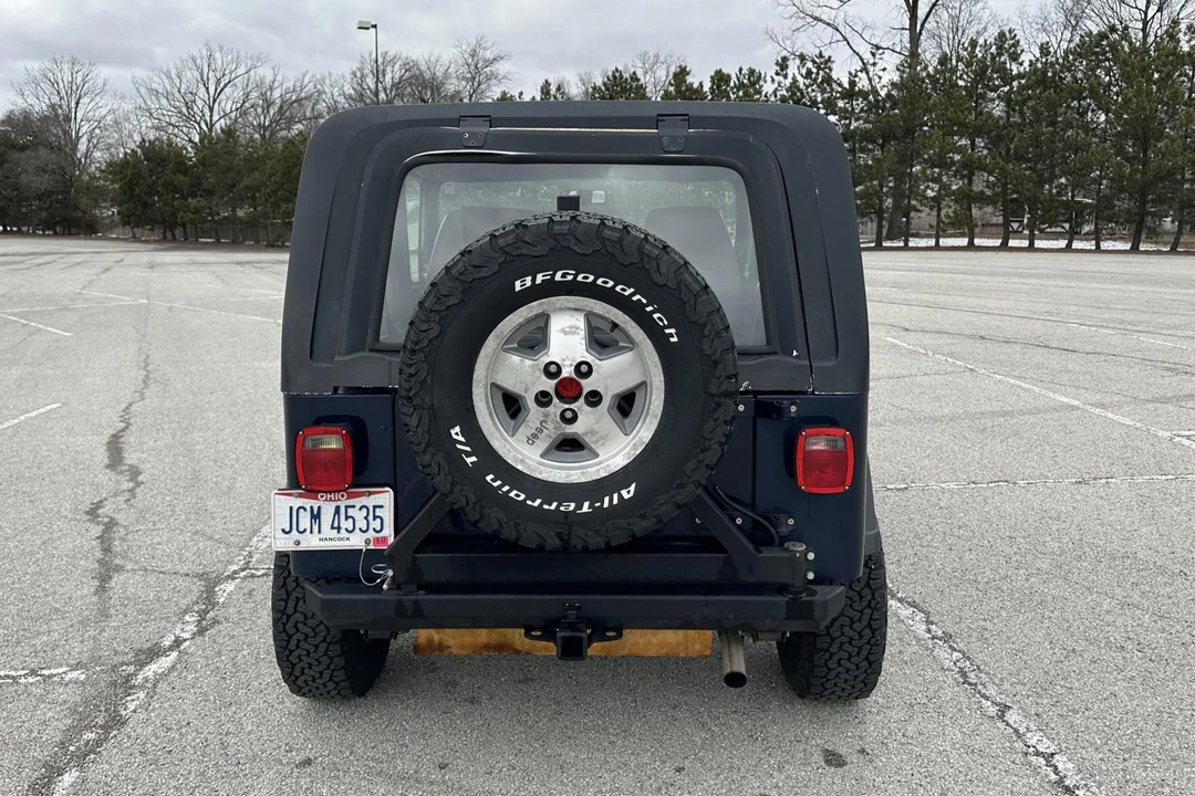 1994 Jeep YJ Wrangler - Image 12 of 31