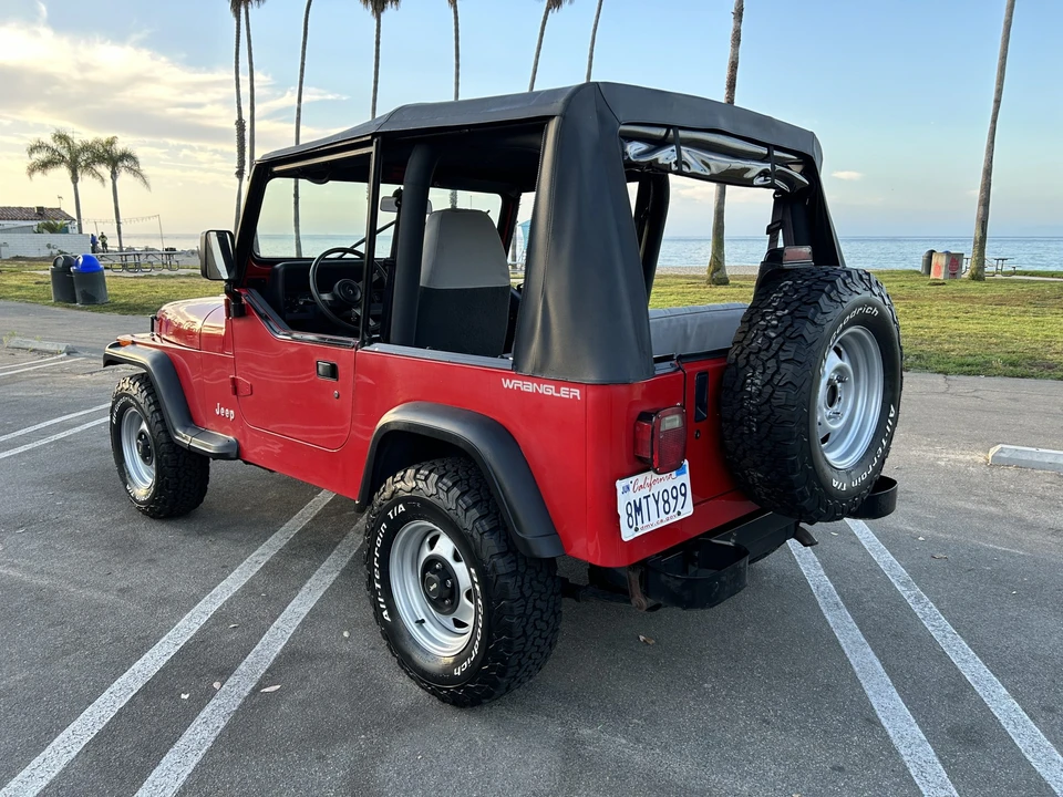 1994 Jeep YJ Wrangler - Image 10 of 31