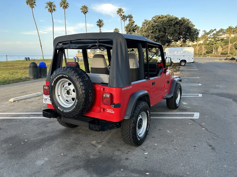 1994 Jeep YJ Wrangler - Image 14 of 31