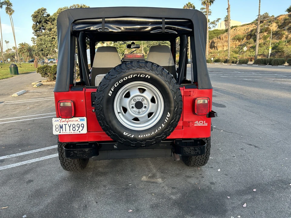 1994 Jeep YJ Wrangler - Image 12 of 31