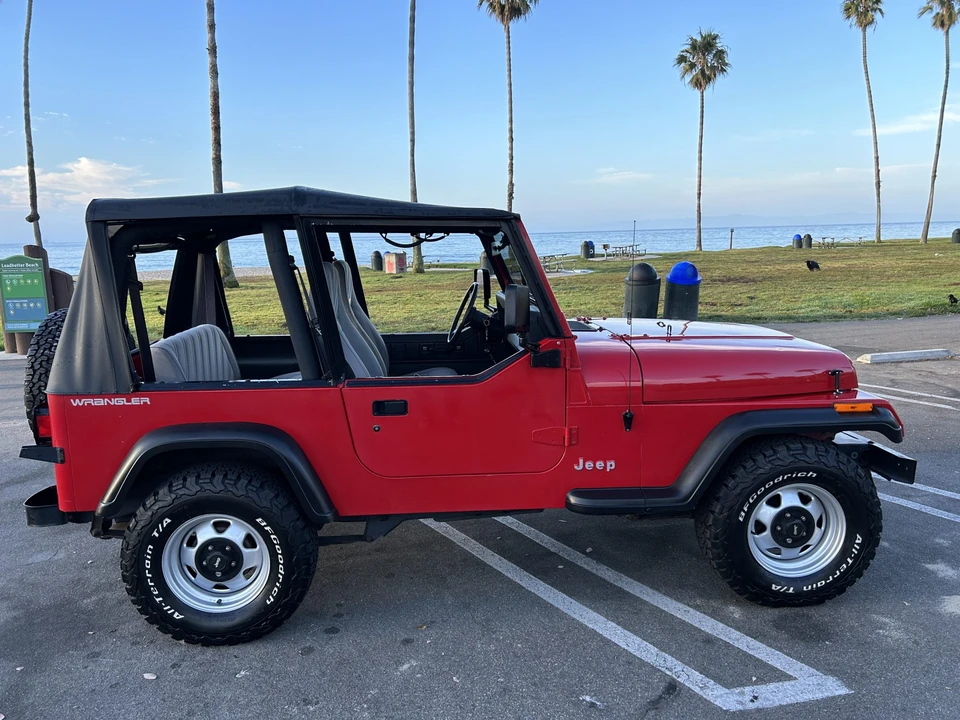 1994 Jeep YJ Wrangler - Image 18 of 31