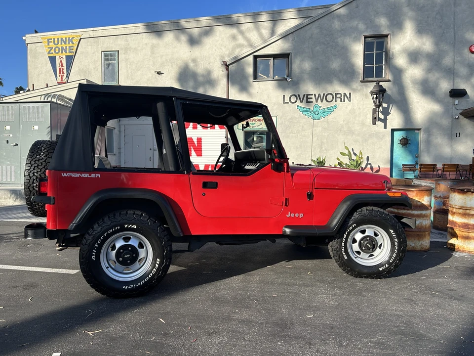 1994 Jeep YJ Wrangler - Image 20 of 31