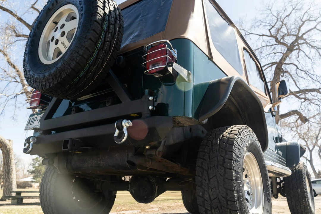 1994 Jeep YJ Wrangler - Image 21 of 31