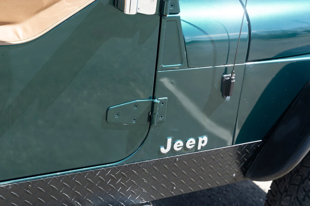 1994 Jeep YJ Wrangler - Image 29 of 31
