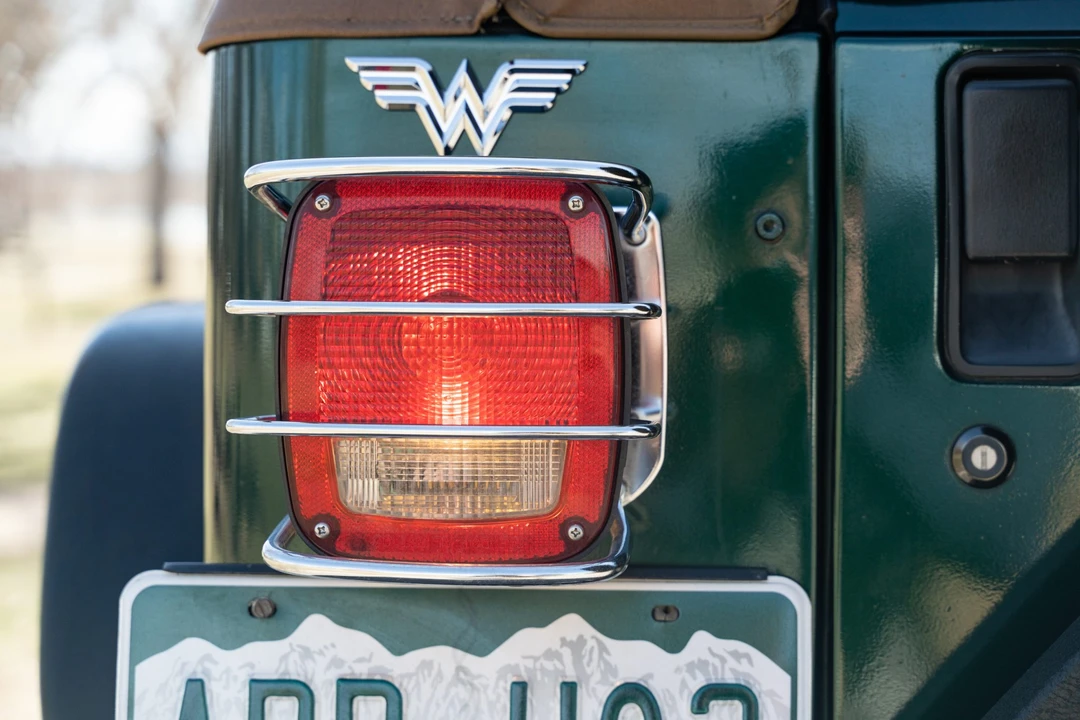 1994 Jeep YJ Wrangler - Image 15 of 31
