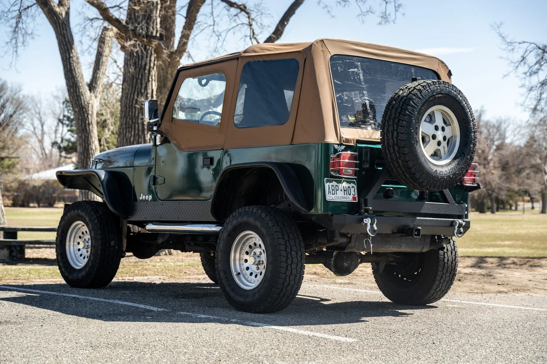 1994 Jeep YJ Wrangler - Image 5 of 31