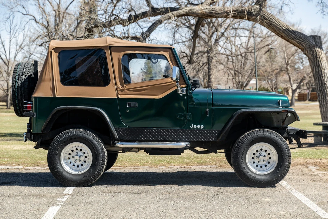 1994 Jeep YJ Wrangler - Image 8 of 31