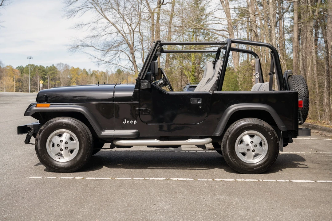 1994 Jeep YJ Wrangler - Image 3 of 31