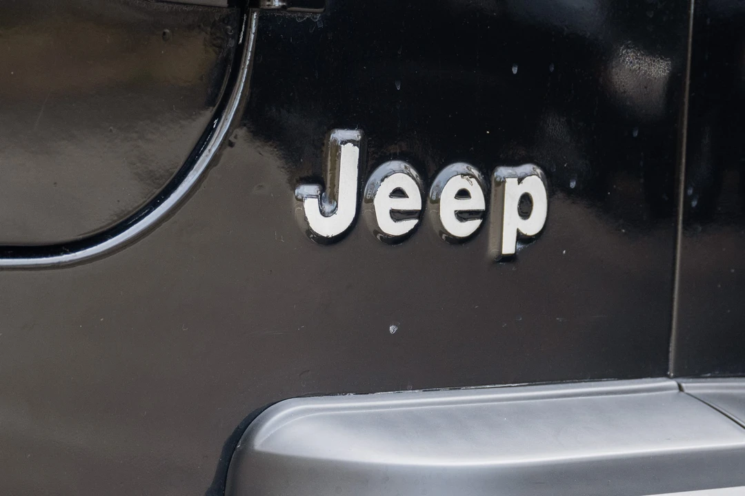 1994 Jeep YJ Wrangler - Image 27 of 31