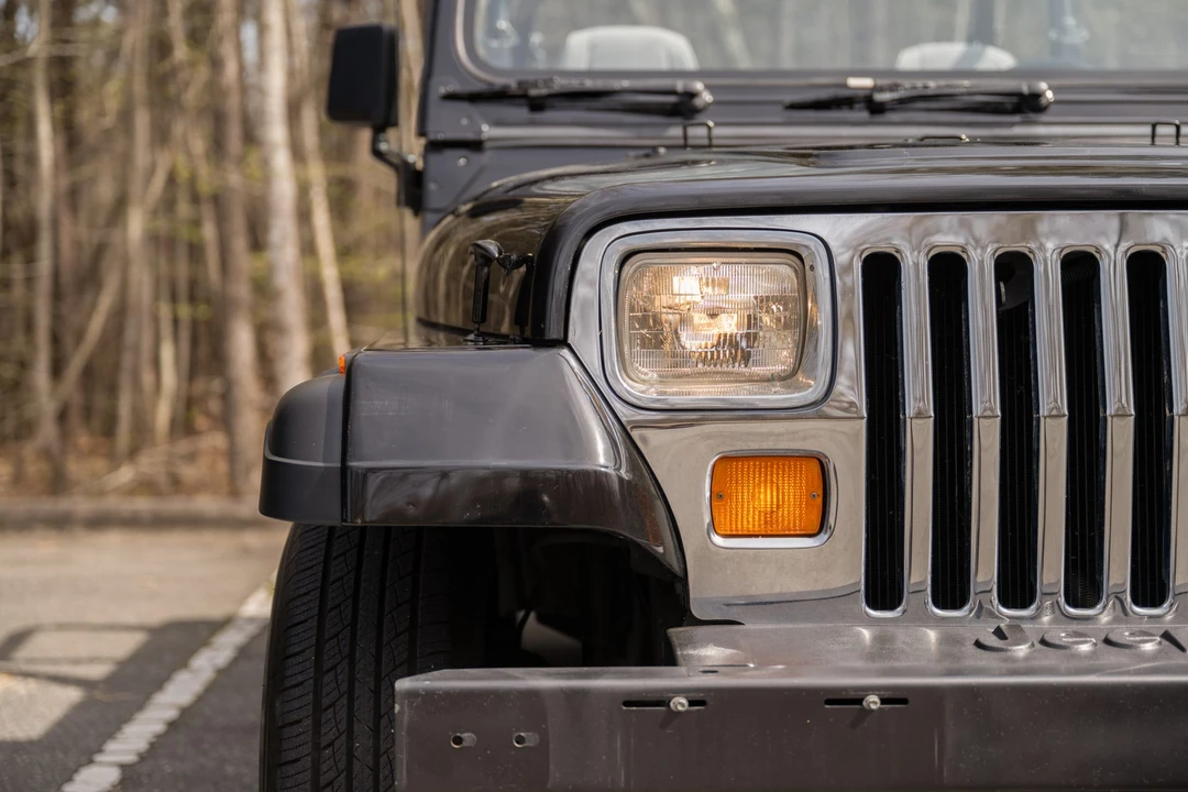 1994 Jeep YJ Wrangler - Image 22 of 31