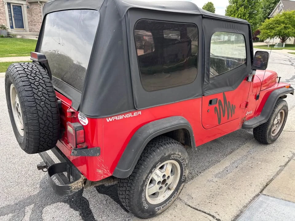 1994 Jeep YJ Wrangler - Image 10 of 15
