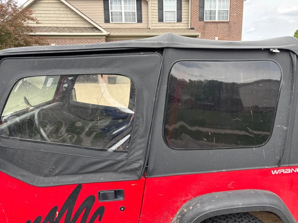 1994 Jeep YJ Wrangler - Image 4 of 15