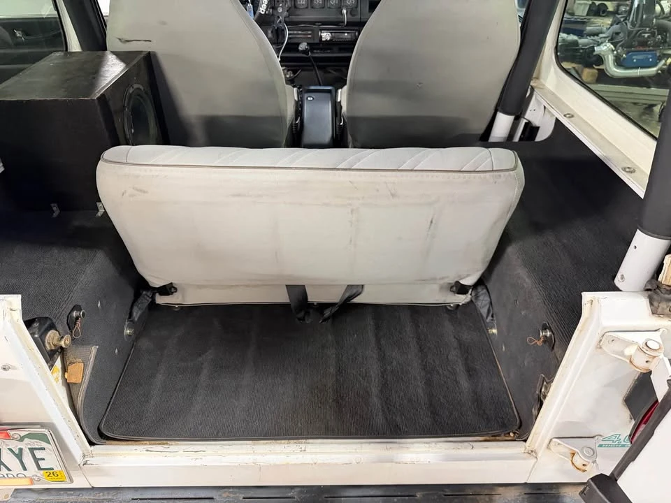 1994 Jeep YJ Wrangler - Image 18 of 18