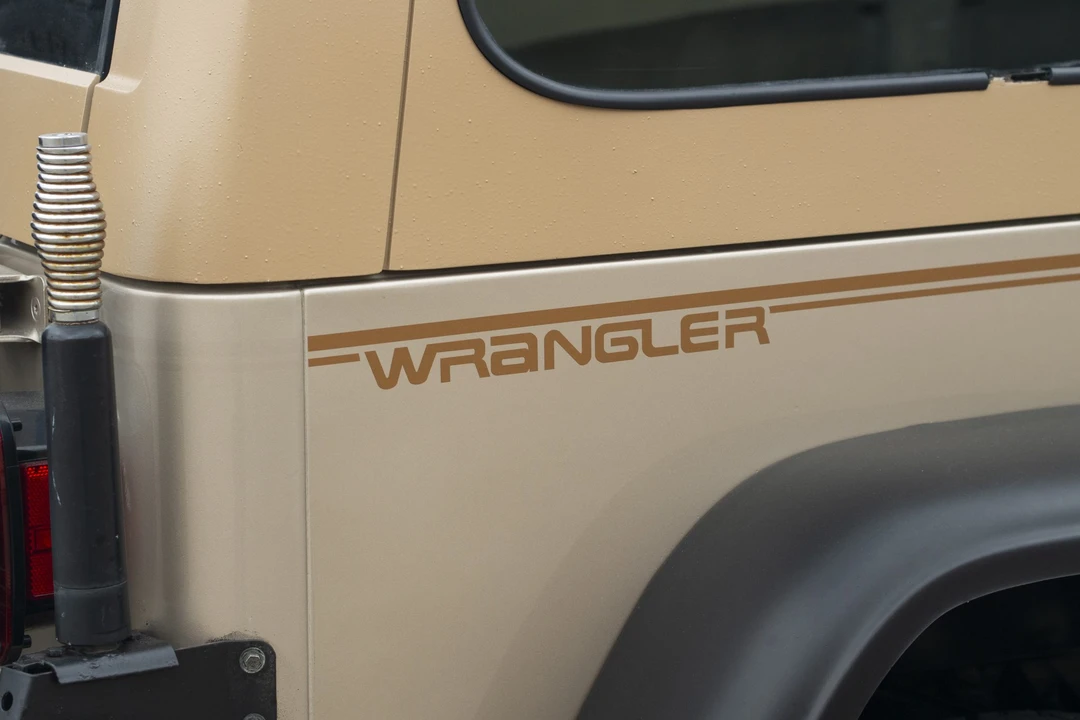 1994 Jeep YJ Wrangler - Image 17 of 31