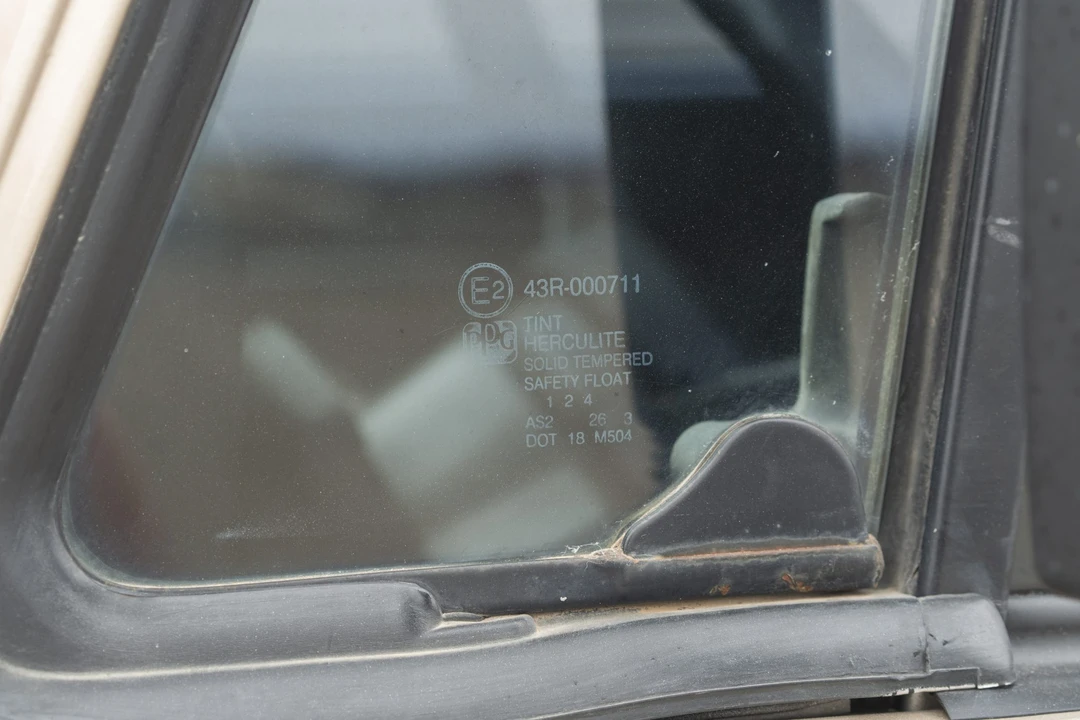 1994 Jeep YJ Wrangler - Image 22 of 31