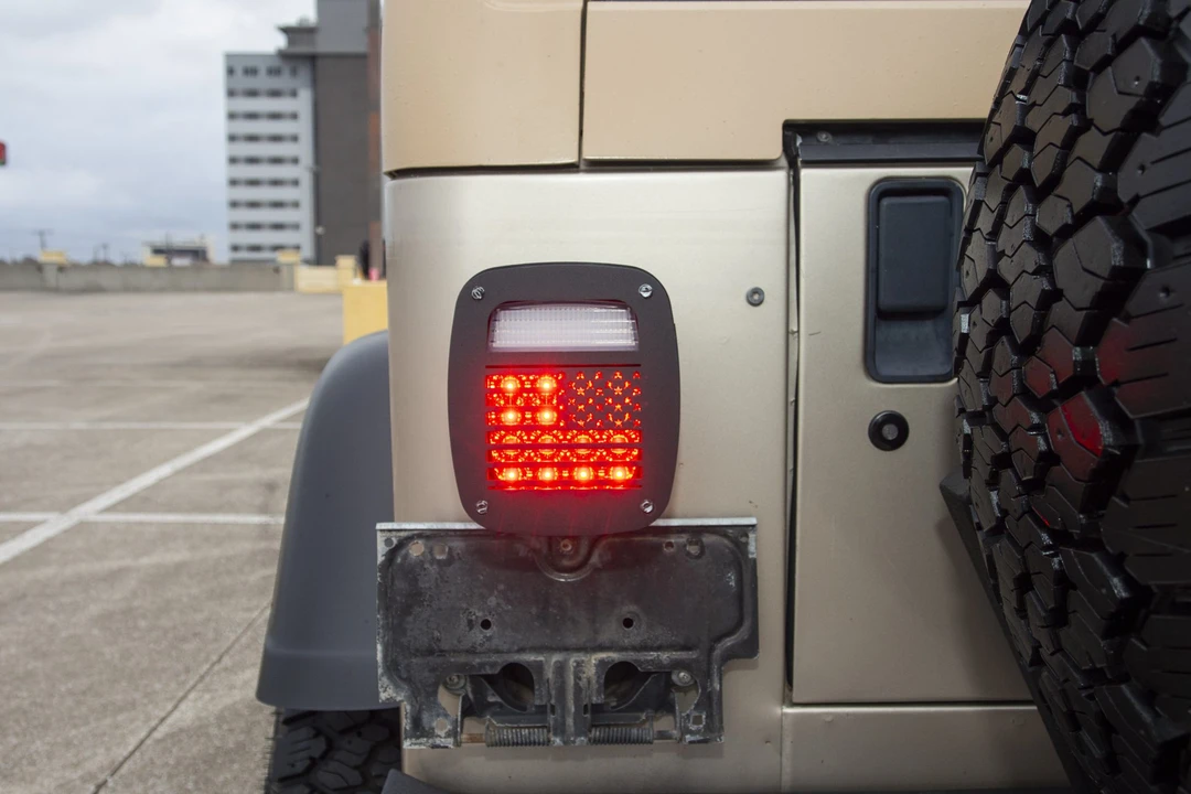 1994 Jeep YJ Wrangler - Image 15 of 31