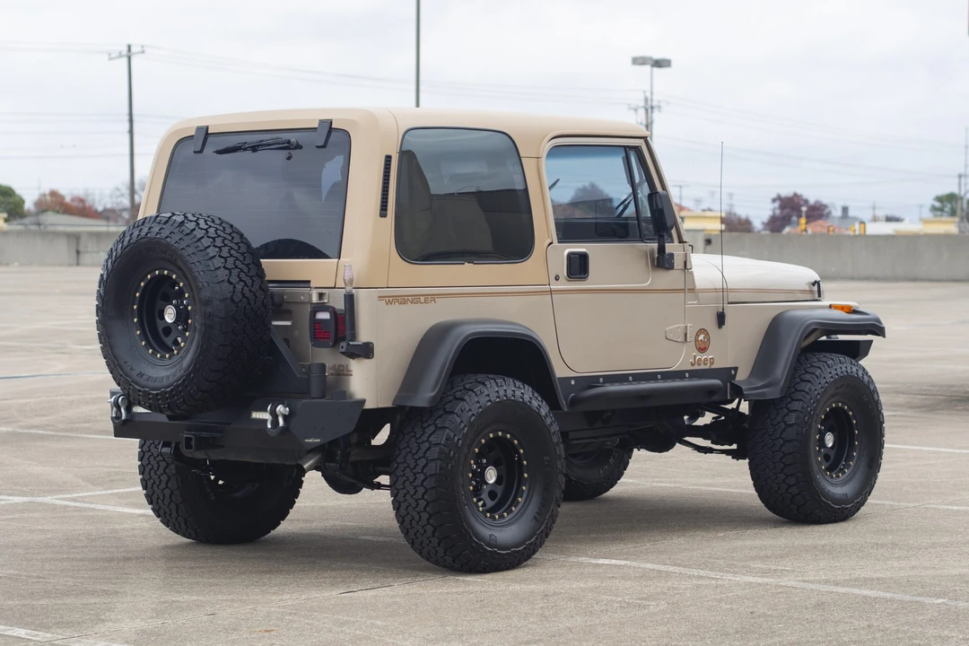 1994 Jeep YJ Wrangler - Image 6 of 31