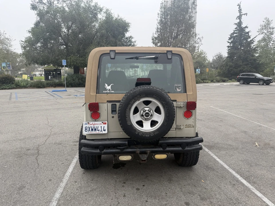 1994 Jeep YJ Wrangler - Image 5 of 31