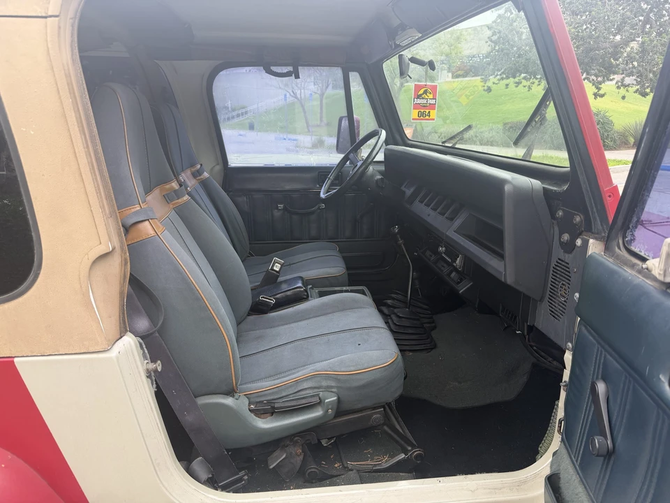 1994 Jeep YJ Wrangler - Image 23 of 31