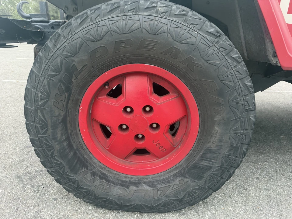 1994 Jeep YJ Wrangler - Image 19 of 31