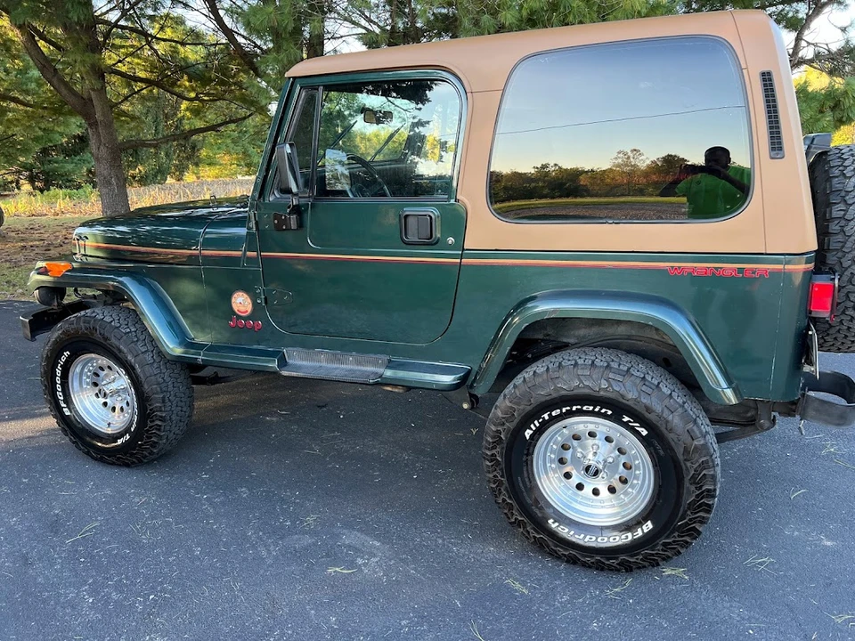 1994 Jeep YJ Wrangler - Image 14 of 31