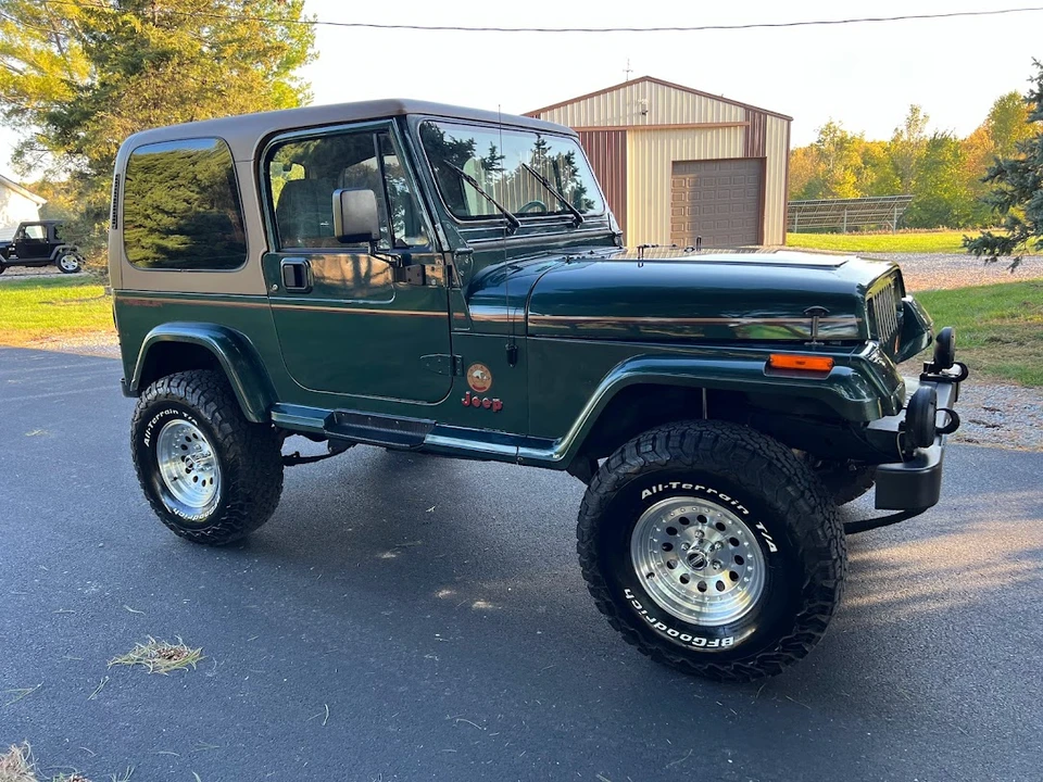 1994 Jeep YJ Wrangler - Image 8 of 31