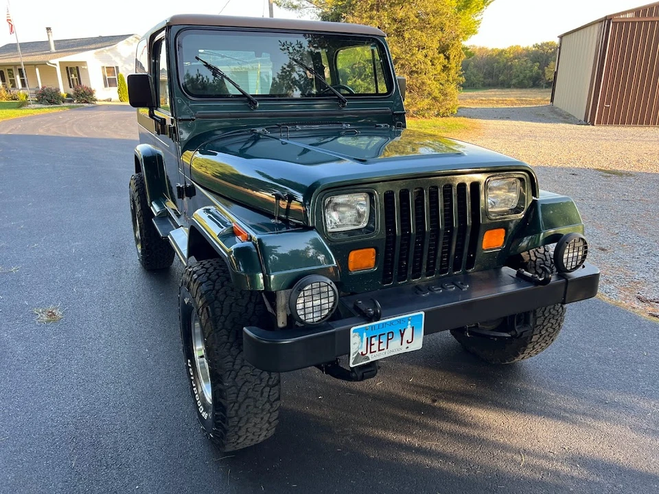 1994 Jeep YJ Wrangler - Image 6 of 31