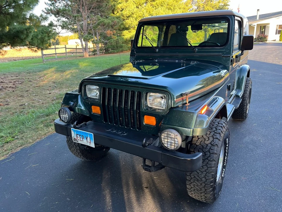 1994 Jeep YJ Wrangler - Image 4 of 31