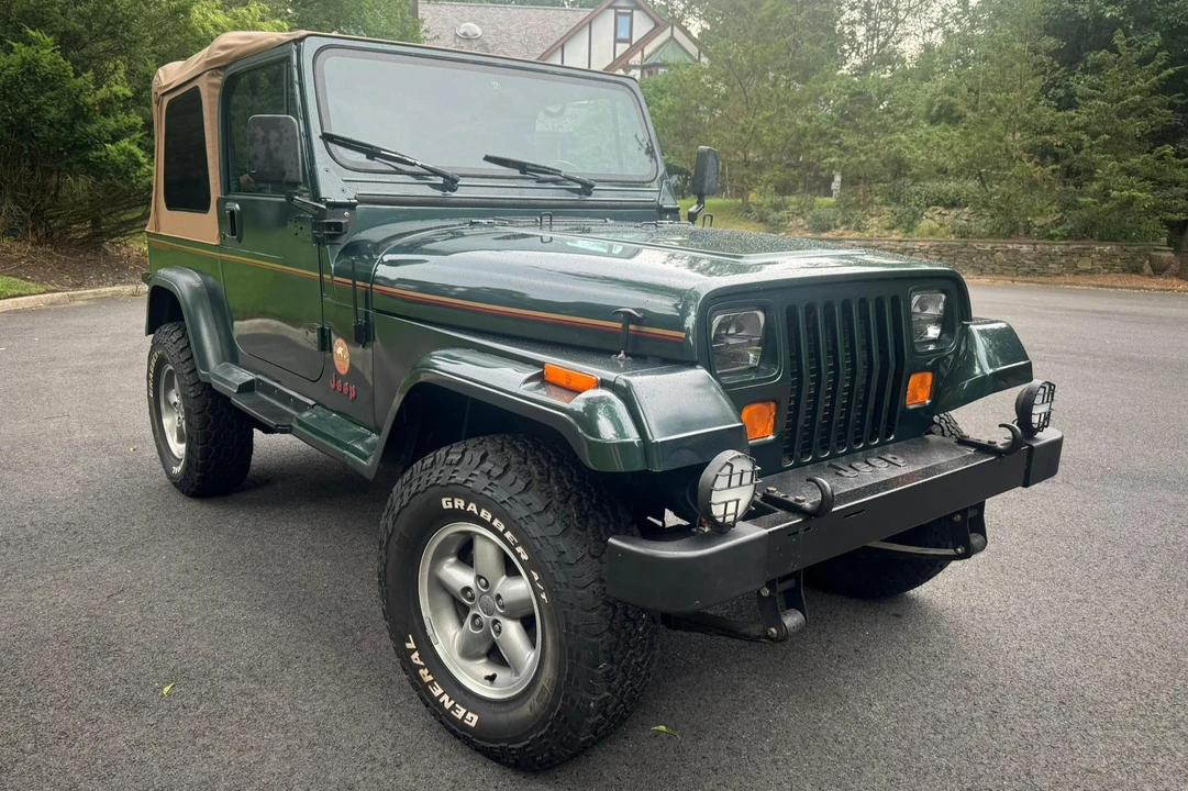1994 Jeep YJ Wrangler - Image 16 of 31
