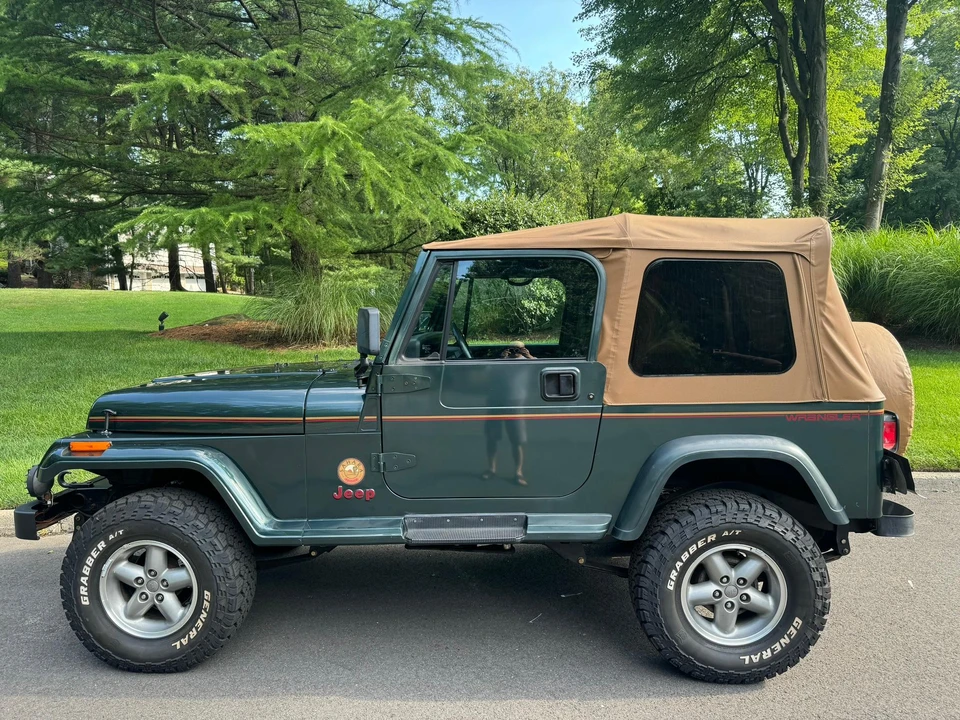 1994 Jeep YJ Wrangler - Image 7 of 31