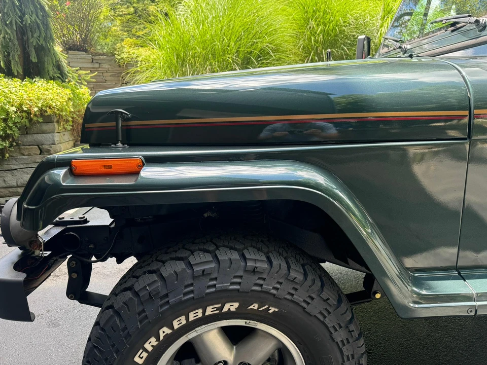 1994 Jeep YJ Wrangler - Image 24 of 31