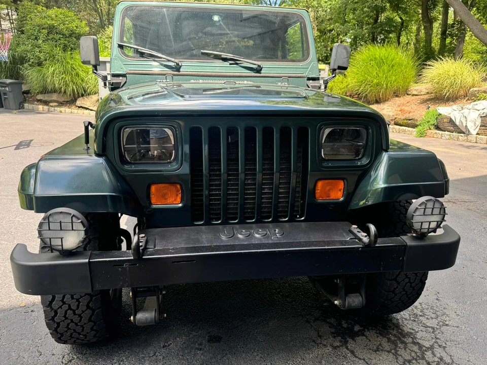 1994 Jeep YJ Wrangler - Image 17 of 31
