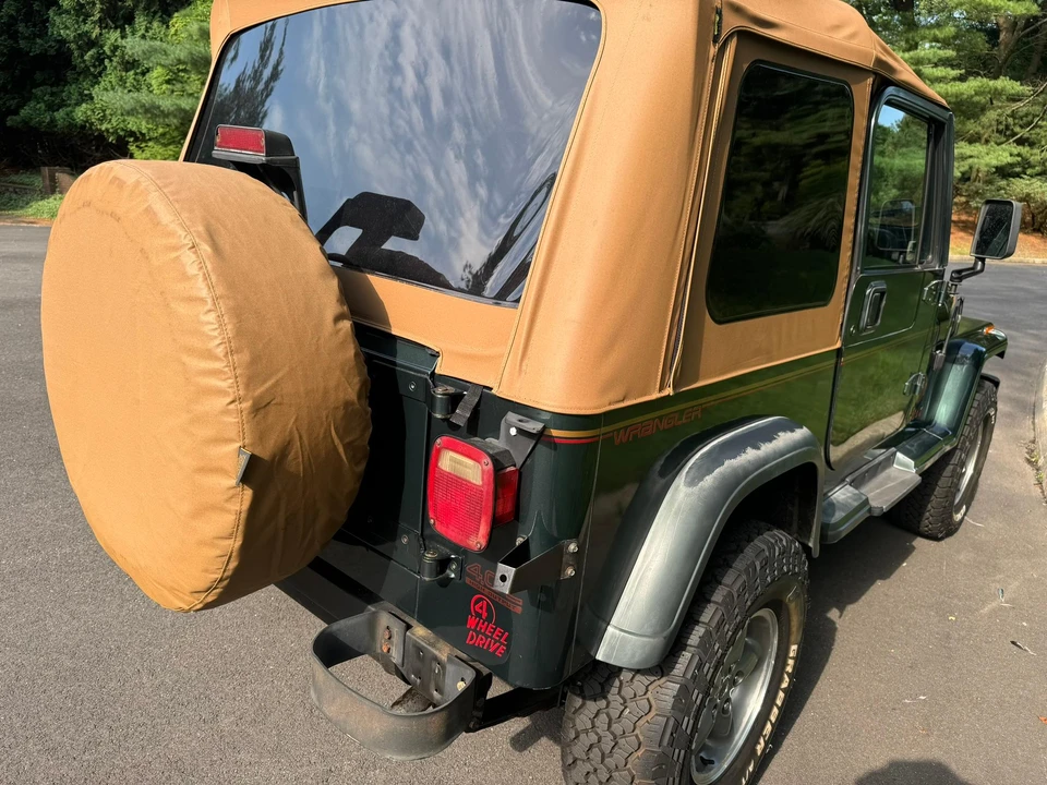 1994 Jeep YJ Wrangler - Image 30 of 31