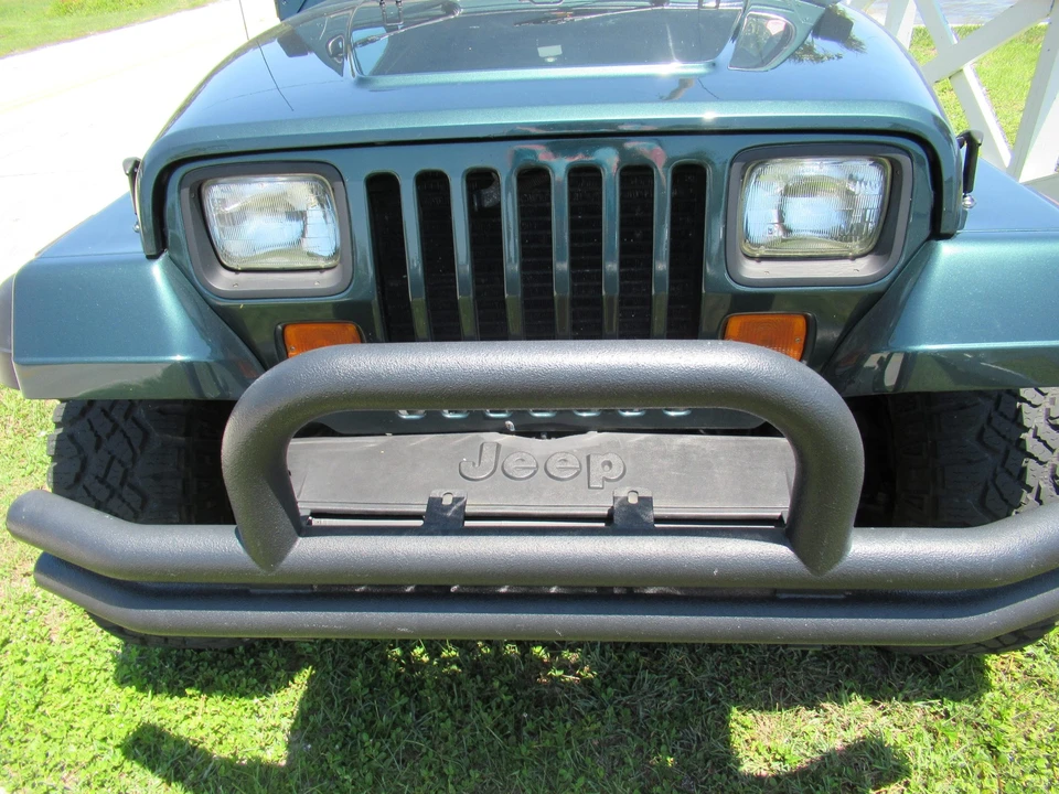 1994 Jeep YJ Wrangler - Image 15 of 31