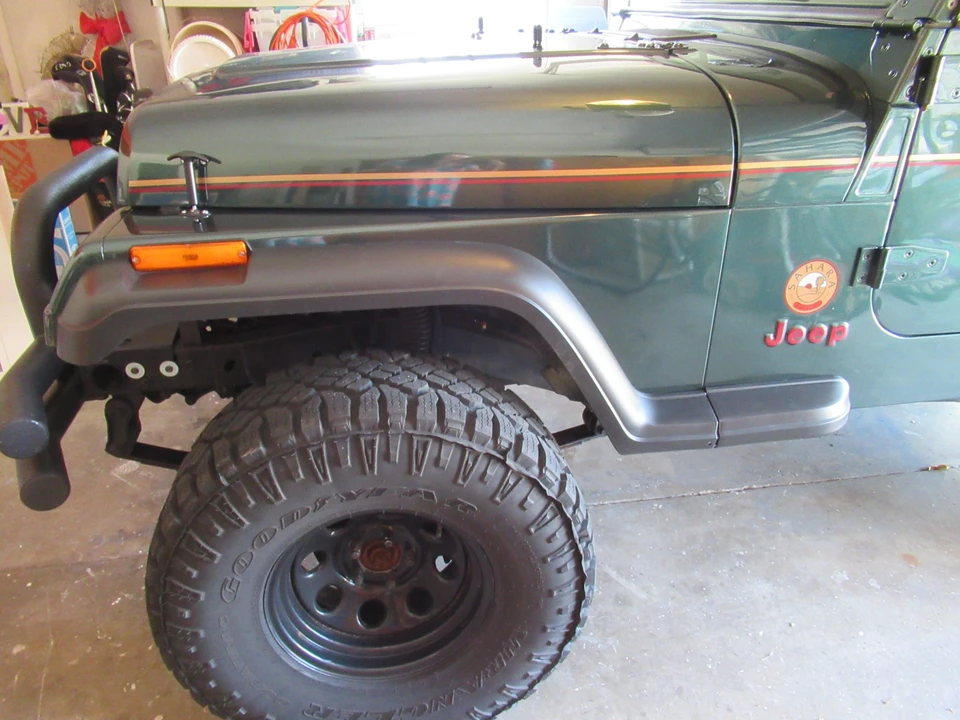 1994 Jeep YJ Wrangler - Image 21 of 31