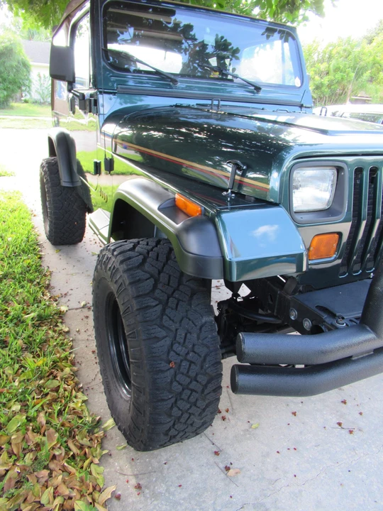 1994 Jeep YJ Wrangler - Image 28 of 31