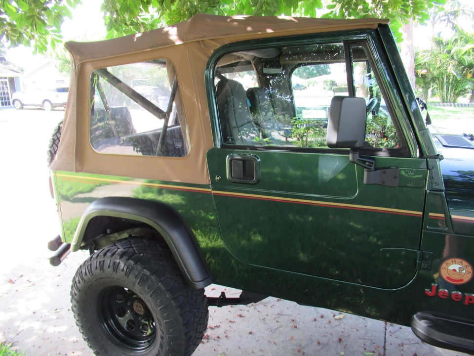 1994 Jeep YJ Wrangler - Image 23 of 31