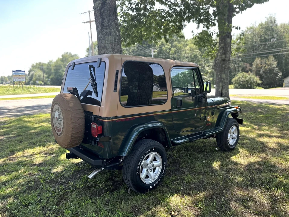 1994 Jeep YJ Wrangler - Image 9 of 31