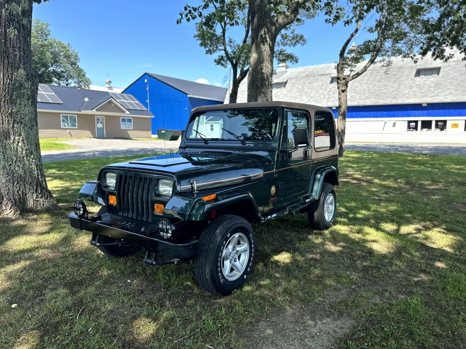 1994 Jeep YJ Wrangler - Image 5 of 31