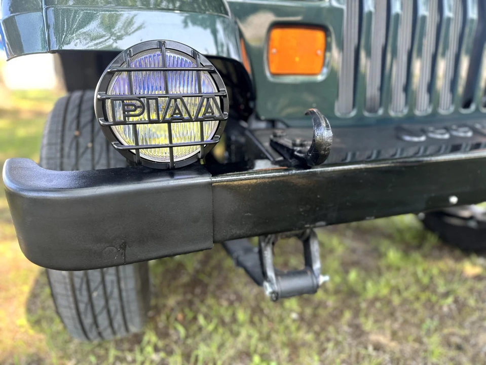 1994 Jeep YJ Wrangler - Image 15 of 31