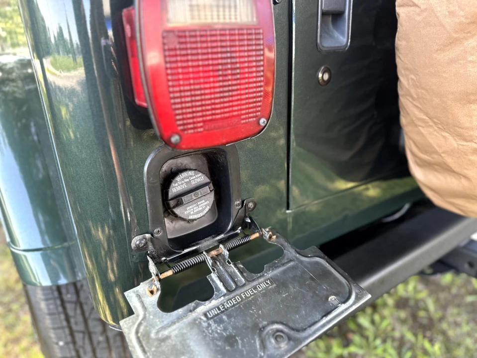 1994 Jeep YJ Wrangler - Image 22 of 31