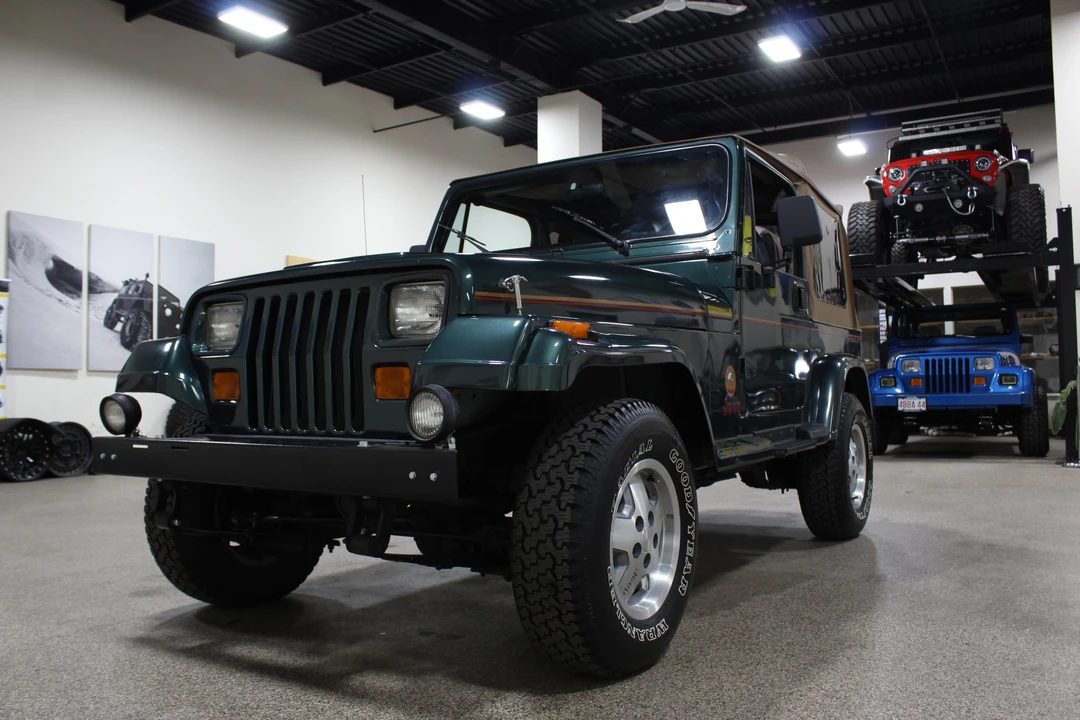 1994 Jeep YJ Wrangler - Image 4 of 31