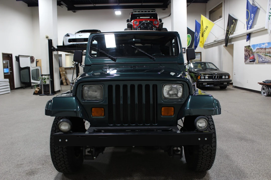 1994 Jeep YJ Wrangler - Image 5 of 31