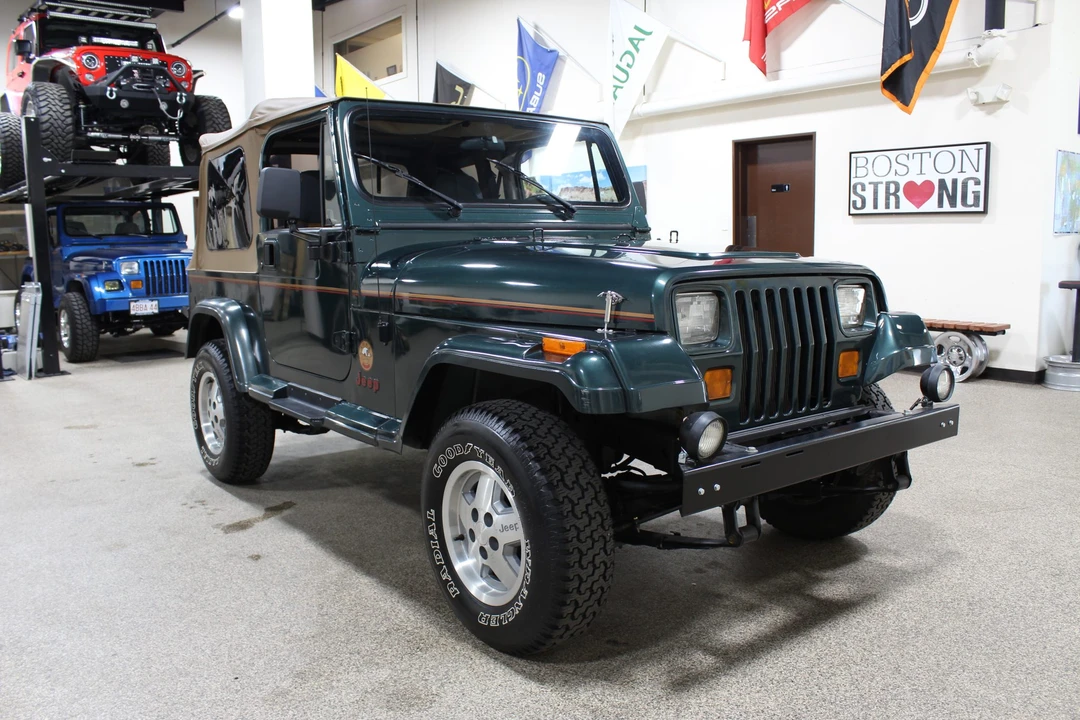 1994 Jeep YJ Wrangler - Image 15 of 31